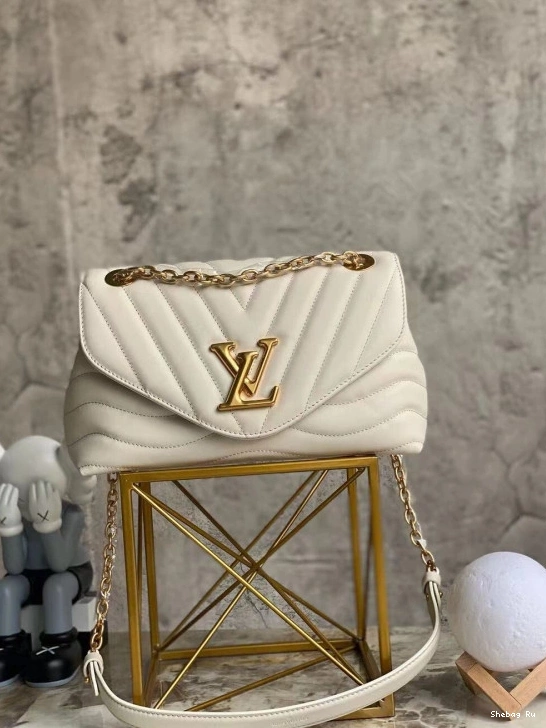 NEW VUITTON CHAIN BAG WAVE LOUIS 0820